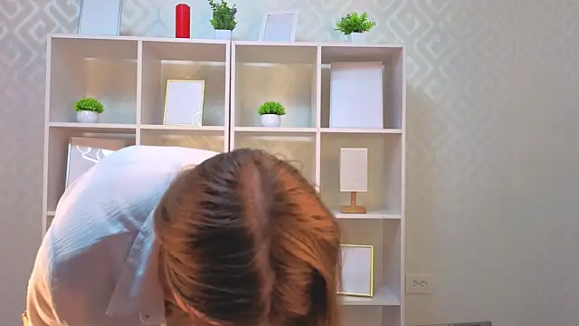 Snapshot of EsterCristofori chatting on April 2026 01:08:01 AM EsterCristofori online show from April 2026 01:08:01 AM