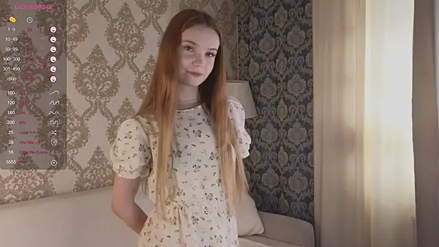 Snapshot of foxy_bloomm chatting on April 2026 11:08:01 AM foxy bloomm online show from April 2026 11:08:01 AM