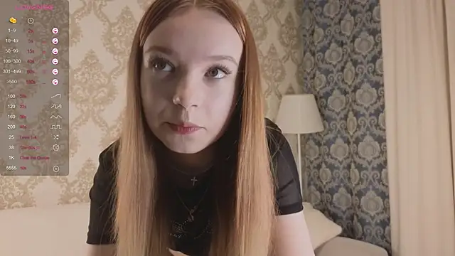 Snapshot of foxy_bloomm chatting on April 2026 03:10:02 PM foxy bloomm online show from April 2026 03:10:02 PM