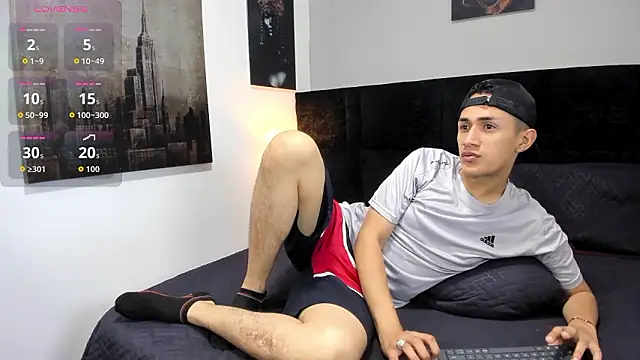 Snapshot of _Alan_Walker_1 chatting on March 2026 01:37:01 PM Alan Walker 1 online show from March 2026 01:37:01 PM