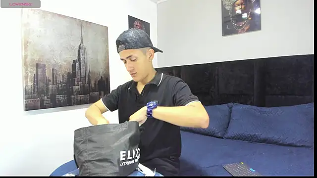 Snapshot of _Alan_Walker_1 chatting on April 2026 03:09:01 PM Alan Walker 1 online show from April 2026 03:09:01 PM