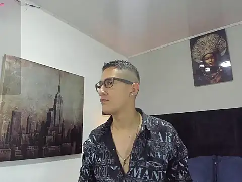 Snapshot of _Alan_Walker_1 chatting on April 2026 02:07:01 PM Alan Walker 1 online show from April 2026 02:07:01 PM