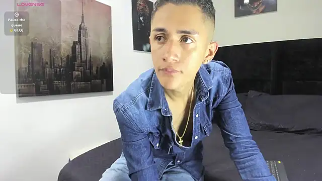 Snapshot of _Alan_Walker_1 chatting on April 2026 06:10:01 PM Alan Walker 1 online show from April 2026 06:10:01 PM