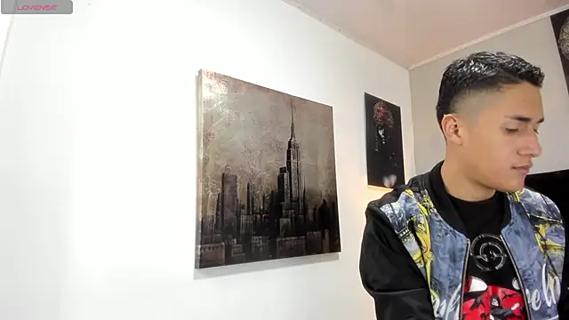 Snapshot of _Alan_Walker_1 chatting on June 2026 03:23:01 PM Alan Walker 1 online show from June 2026 03:23:01 PM
