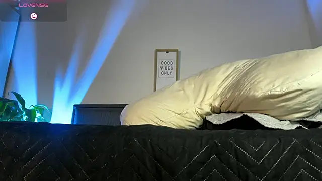 Snapshot of Mateobaer_ chatting on March 2026 12:19:01 PM Mateobaer online show from March 2026 12:19:01 PM