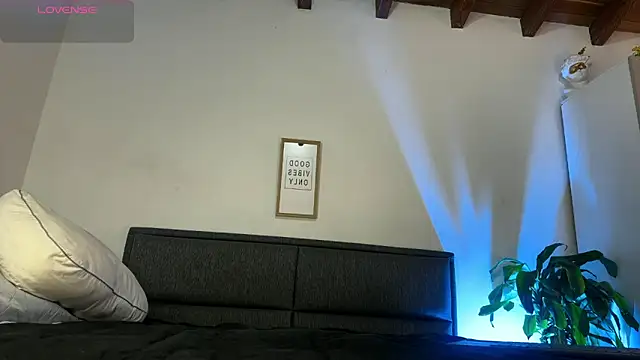 Snapshot of Mateobaer_ chatting on March 2026 01:05:02 PM Mateobaer online show from March 2026 01:05:02 PM