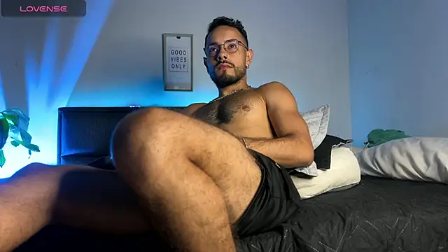 Snapshot of Mateobaer_ chatting on March 2026 02:28:02 AM Mateobaer online show from March 2026 02:28:02 AM