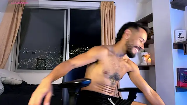 Snapshot of Mateobaer_ chatting on April 2026 11:29:02 PM Mateobaer online show from April 2026 11:29:02 PM