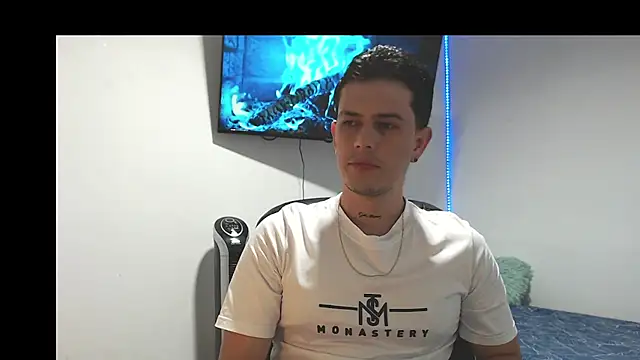 Snapshot of JUAN_CAMILOXXX chatting on March 2026 12:50:01 AM JUAN CAMILOXXX online show from March 2026 12:50:01 AM