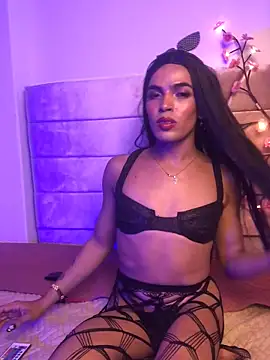 Snapshot of Kitty_Cruz_Love chatting on March 2026 03:33:01 AM Kitty Cruz Love online show from March 2026 03:33:01 AM