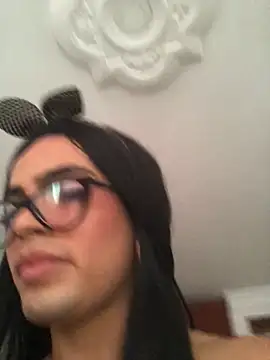 Snapshot of Kitty_Cruz_Love chatting on April 2026 09:09:01 PM Kitty Cruz Love online show from April 2026 09:09:01 PM