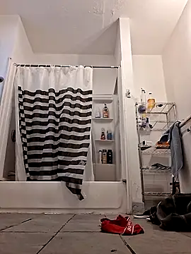 Snapshot of Brandon23xxxgb chatting on April 2026 05:17:01 PM Brandon23xxxgb online show from April 2026 05:17:01 PM