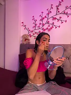 Snapshot of Tentacion_Milly chatting on April 2026 06:20:02 AM Tentacion Milly online show from April 2026 06:20:02 AM