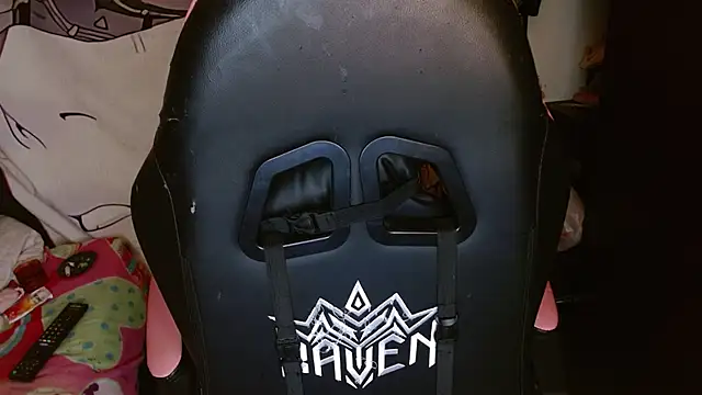 Snapshot of tokiovamp chatting on April 2026 07:06:01 AM tokiovamp online show from April 2026 07:06:01 AM