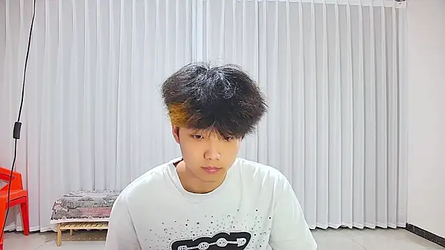 Snapshot of icecream-002 chatting on April 2026 06:58:02 AM icecream-002 online show from April 2026 06:58:02 AM