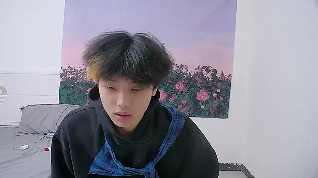 Snapshot of icecream-002 chatting on April 2026 11:26:02 AM icecream-002 online show from April 2026 11:26:02 AM