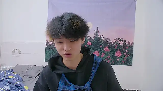 Snapshot of icecream-002 chatting on April 2026 11:42:01 PM icecream-002 online show from April 2026 11:42:01 PM