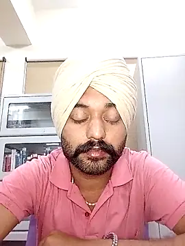 Snapshot of Parm_randhawa chatting on April 2026 07:40:01 PM Parm randhawa online show from April 2026 07:40:01 PM