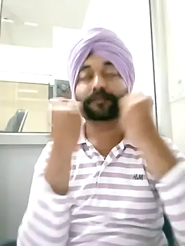 Snapshot of Parm_randhawa chatting on April 2026 03:58:01 PM Parm randhawa online show from April 2026 03:58:01 PM