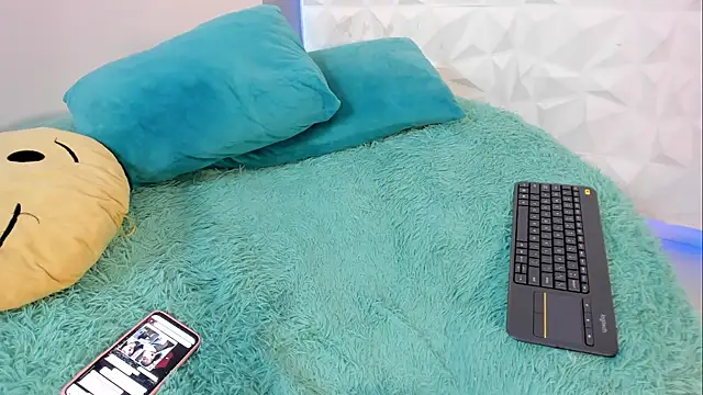 Snapshot of KittyVelve chatting on March 2026 01:06:02 PM KittyVelve online show from March 2026 01:06:02 PM