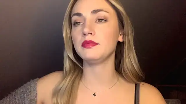ScarlettSensitive online show from May 2026 08:15:02 PM