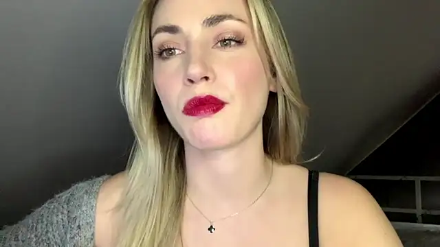 ScarlettSensitive online show from May 2026 03:39:02 PM