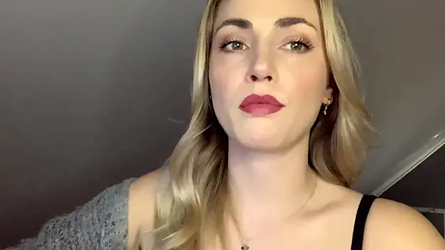 ScarlettSensitive online show from May 2026 02:14:01 PM