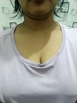 Snapshot of Chandrika_Yadav chatting on April 2026 07:25:02 PM Chandrika Yadav online show from April 2026 07:25:02 PM