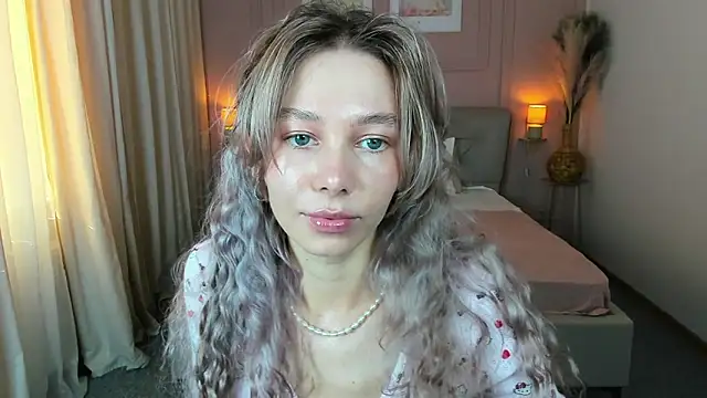 Snapshot of LuluAlis chatting on March 2026 01:49:01 PM LuluAlis online show from March 2026 01:49:01 PM