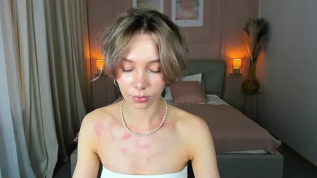 Snapshot of LuluAlis chatting on March 2026 01:58:02 PM LuluAlis online show from March 2026 01:58:02 PM