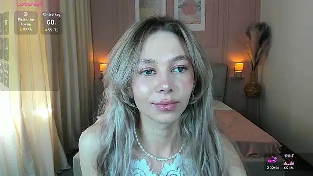 Snapshot of LuluAlis chatting on March 2026 02:20:01 PM LuluAlis online show from March 2026 02:20:01 PM