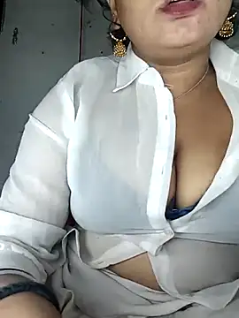 Snapshot of Delhi_Patola chatting on April 2026 05:10:02 PM Delhi Patola online show from April 2026 05:10:02 PM