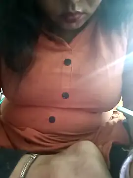 Snapshot of Delhi_Patola chatting on April 2026 05:13:02 PM Delhi Patola online show from April 2026 05:13:02 PM