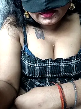 Snapshot of Delhi_Patola chatting on April 2026 05:07:01 PM Delhi Patola online show from April 2026 05:07:01 PM