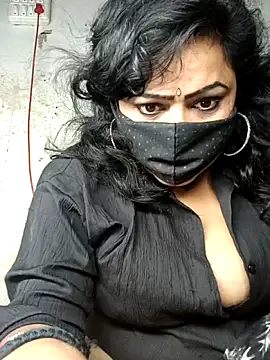 Snapshot of Delhi_Patola chatting on April 2026 09:39:33 PM Delhi Patola online show from April 2026 09:39:33 PM