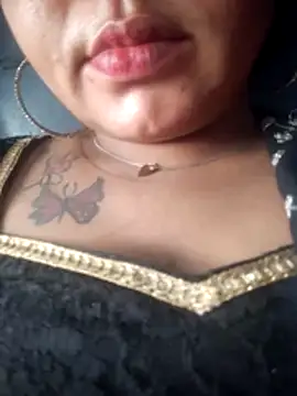 Snapshot of Delhi_Patola chatting on April 2026 10:40:02 AM Delhi Patola online show from April 2026 10:40:02 AM