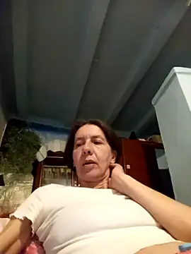 Snapshot of Tania9876 chatting on April 2026 09:39:33 PM Tania9876 online show from April 2026 09:39:33 PM