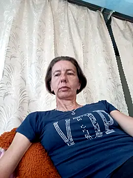 Snapshot of Tania9876 chatting on July 2026 07:33:02 AM Tania9876 online show from July 2026 07:33:02 AM