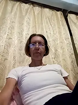 Snapshot of Tania9876 chatting on July 2026 06:20:01 PM Tania9876 online show from July 2026 06:20:01 PM
