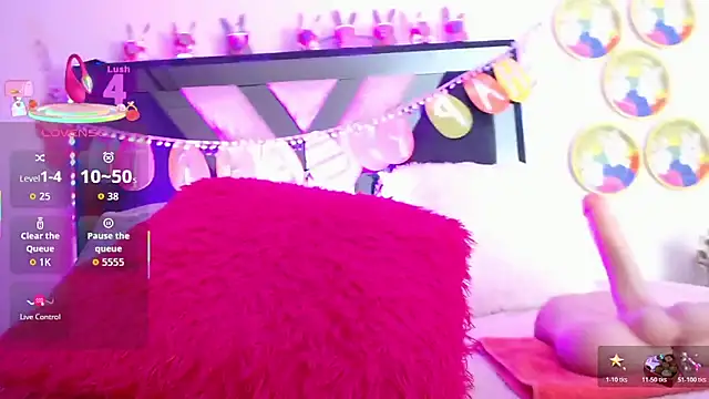 Snapshot of VivienneNoir chatting on April 2026 10:15:01 AM VivienneNoir online show from April 2026 10:15:01 AM