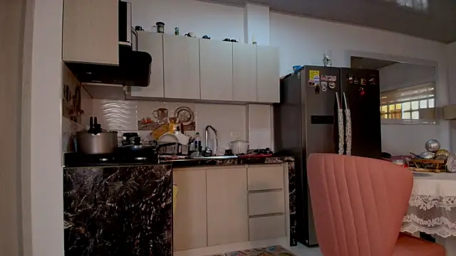 Snapshot of Serafina_del_Mar__ chatting on April 2026 04:23:02 PM Serafina del Mar online show from April 2026 04:23:02 PM