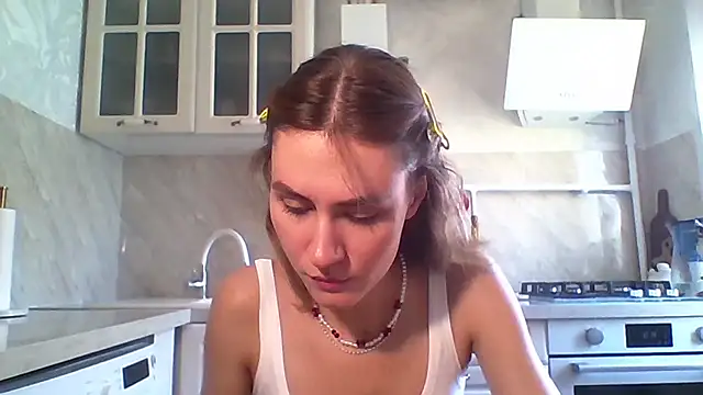 Snapshot of ElenoreHolguin chatting on April 2026 09:16:01 AM ElenoreHolguin online show from April 2026 09:16:01 AM