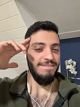 Snapshot of SoftAmjad chatting on April 2026 10:21:02 PM SoftAmjad online show from April 2026 10:21:02 PM