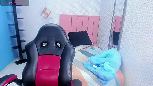 Snapshot of Maya_johnson2 chatting on March 2026 03:45:02 AM Maya johnson2 online show from March 2026 03:45:02 AM