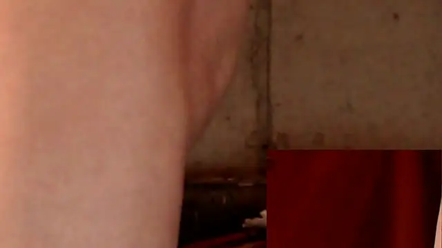 Snapshot of willMCML_M chatting on April 2026 12:54:01 PM willMCML M online show from April 2026 12:54:01 PM