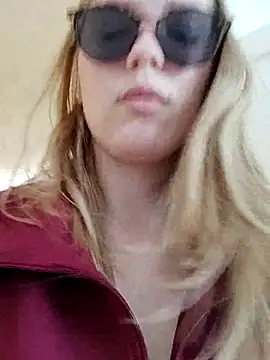 Snapshot of LittleForestELF2 chatting on March 2026 11:58:01 AM LittleForestELF2 online show from March 2026 11:58:01 AM