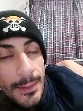 Snapshot of LiL-DRapXXX chatting on May 2026 04:50:01 AM LiL-DRapXXX online show from May 2026 04:50:01 AM