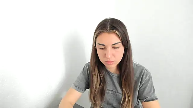 Snapshot of summmmersky1 chatting on March 2026 09:31:02 AM summmmersky1 online show from March 2026 09:31:02 AM