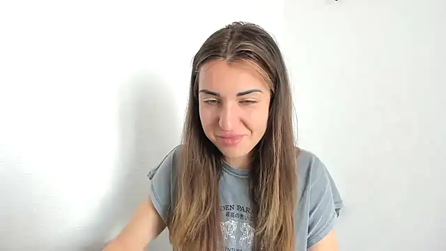 Snapshot of summmmersky1 chatting on April 2026 07:22:01 AM summmmersky1 online show from April 2026 07:22:01 AM