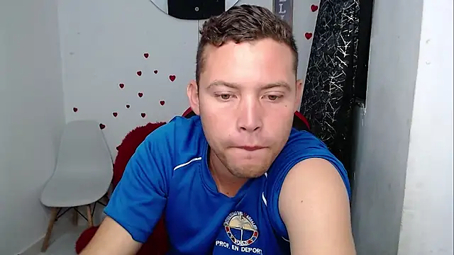 Snapshot of sven_fox723 chatting on April 2026 12:17:01 PM sven fox723 online show from April 2026 12:17:01 PM